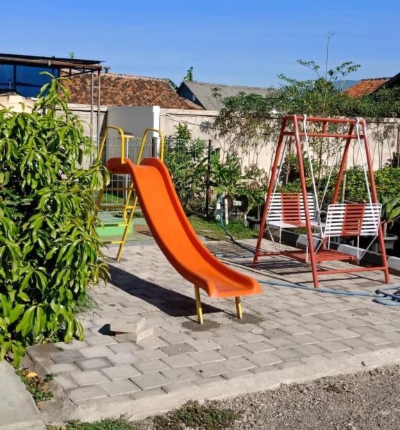 Maulana Hills Syariah Hotel Lembang Buitenkant foto